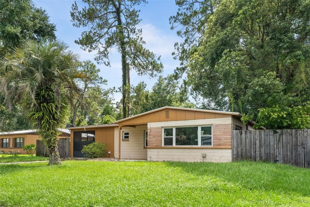 2618 NE 10TH TERRACE GAINESVILLE, FL 32609