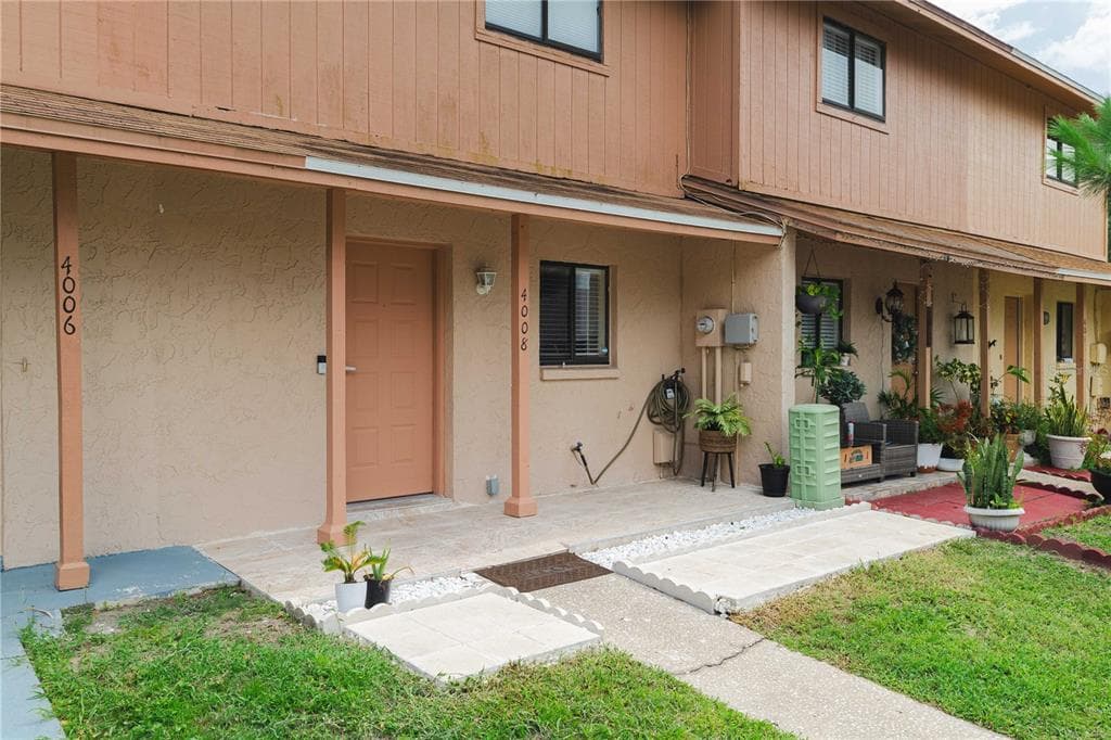 4008 PINE LIMB COURT TAMPA, FL 33614