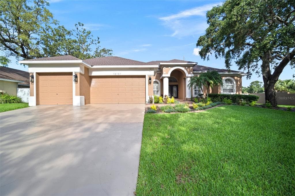 10101 PADDOCK OAKS DRIVE RIVERVIEW, FL 33569