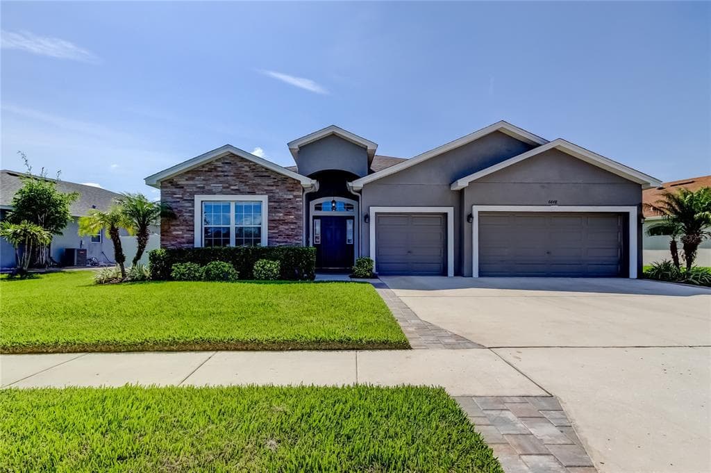 6648 CASTLE GREEN PLACE ZEPHYRHILLS, FL 33541