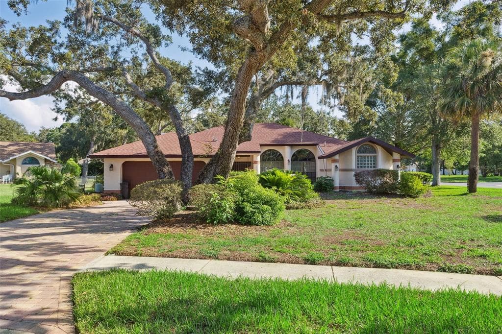 13747 FOREST RIDGE COURT HUDSON, FL 34667