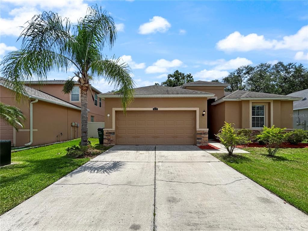 4079 PACENTE LOOP WESLEY CHAPEL, FL 33543