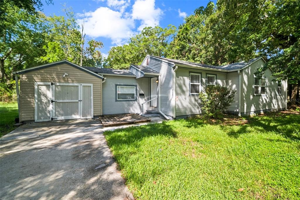 3134 GREENFIELD CIRCLE JACKSONVILLE, FL 32216