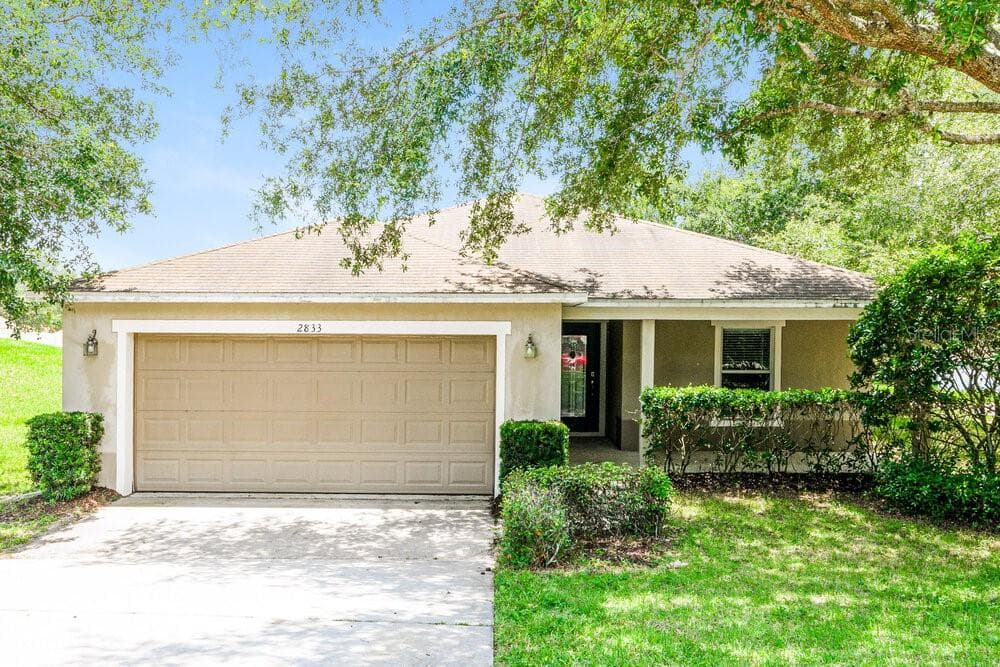 2833 BREEZY MEADOW ROAD APOPKA, FL 32712
