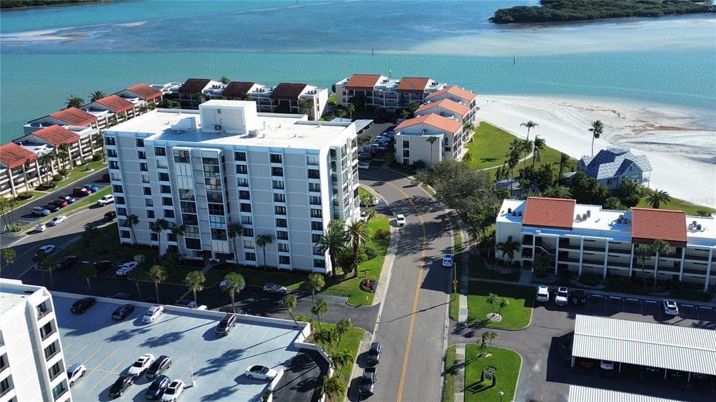 855 BAYWAY BOULEVARD UNIT 908 CLEARWATER BEACH, FL 33767
