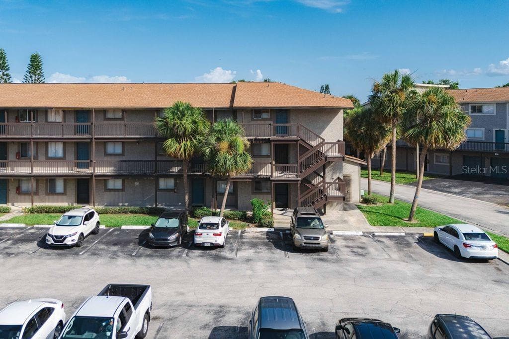 6312 NEWTOWN CIRCLE UNIT 12A5 TAMPA, FL 33615