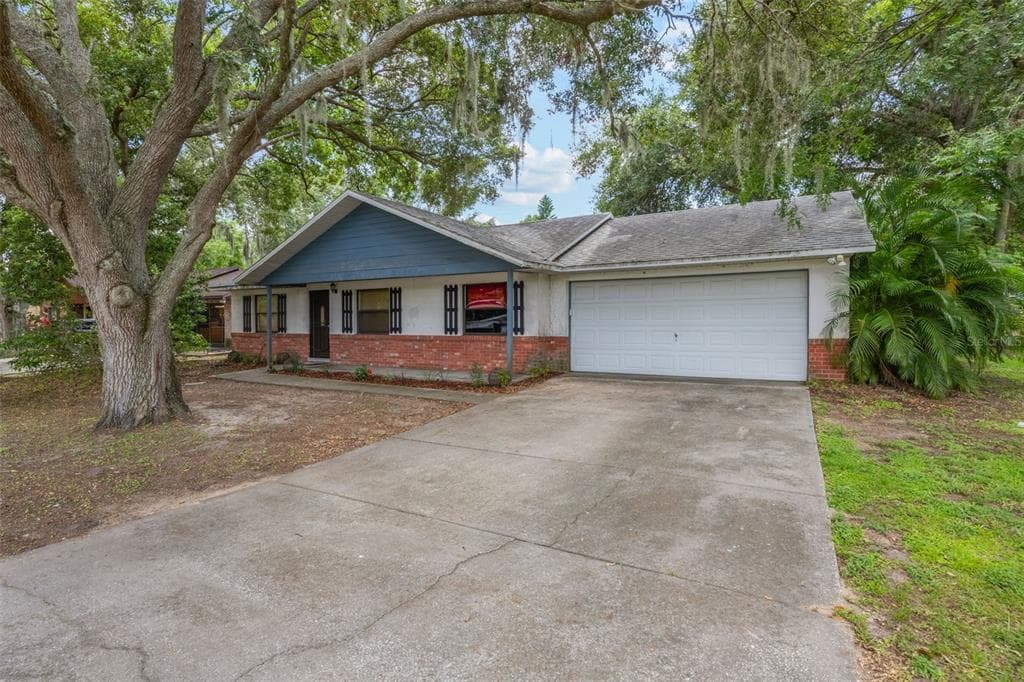 1440 12TH STREET CLERMONT, FL 34711