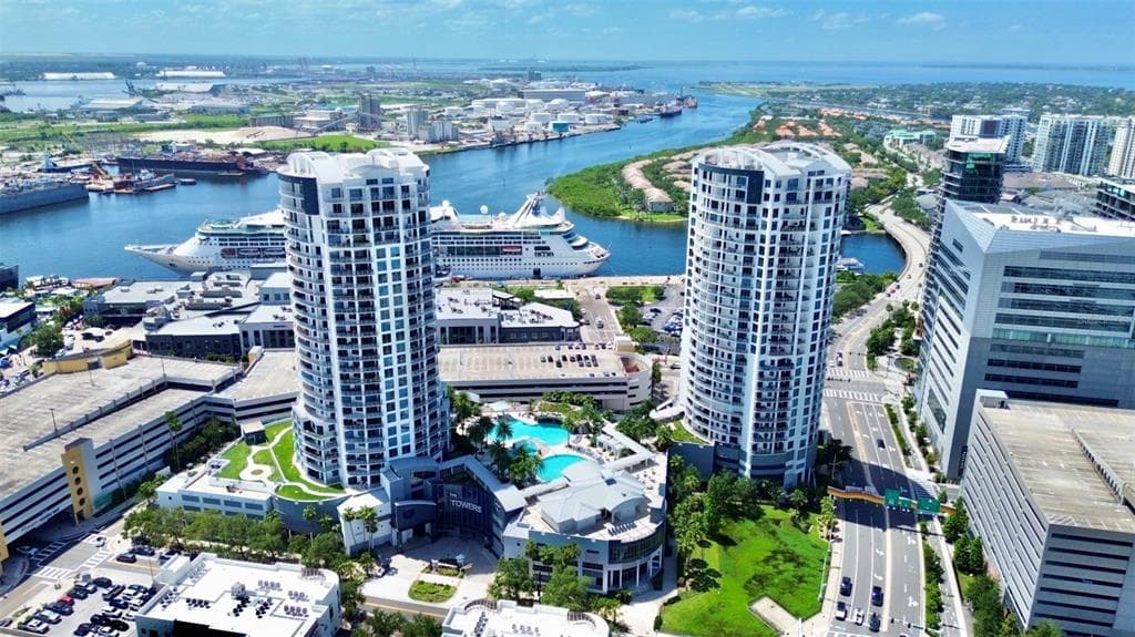 1209 E CUMBERLAND AVENUE UNIT 901 TAMPA, FL 33602