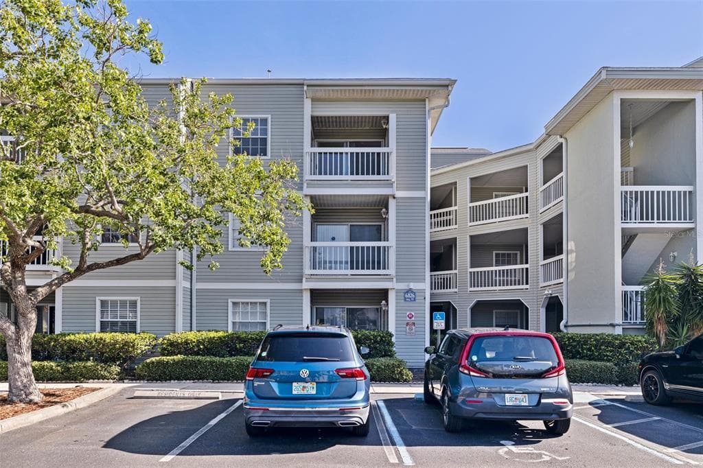 6826 STONES THROW CIRCLE N UNIT 11308 ST PETERSBURG, FL 33710