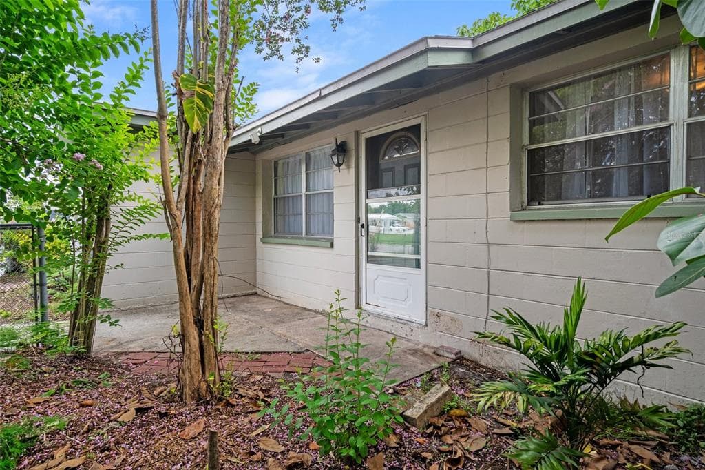 6006 AXELROD ROAD TAMPA, FL 33634