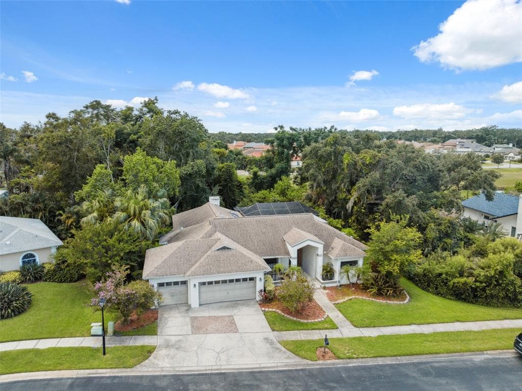 3037 CREST DRIVE