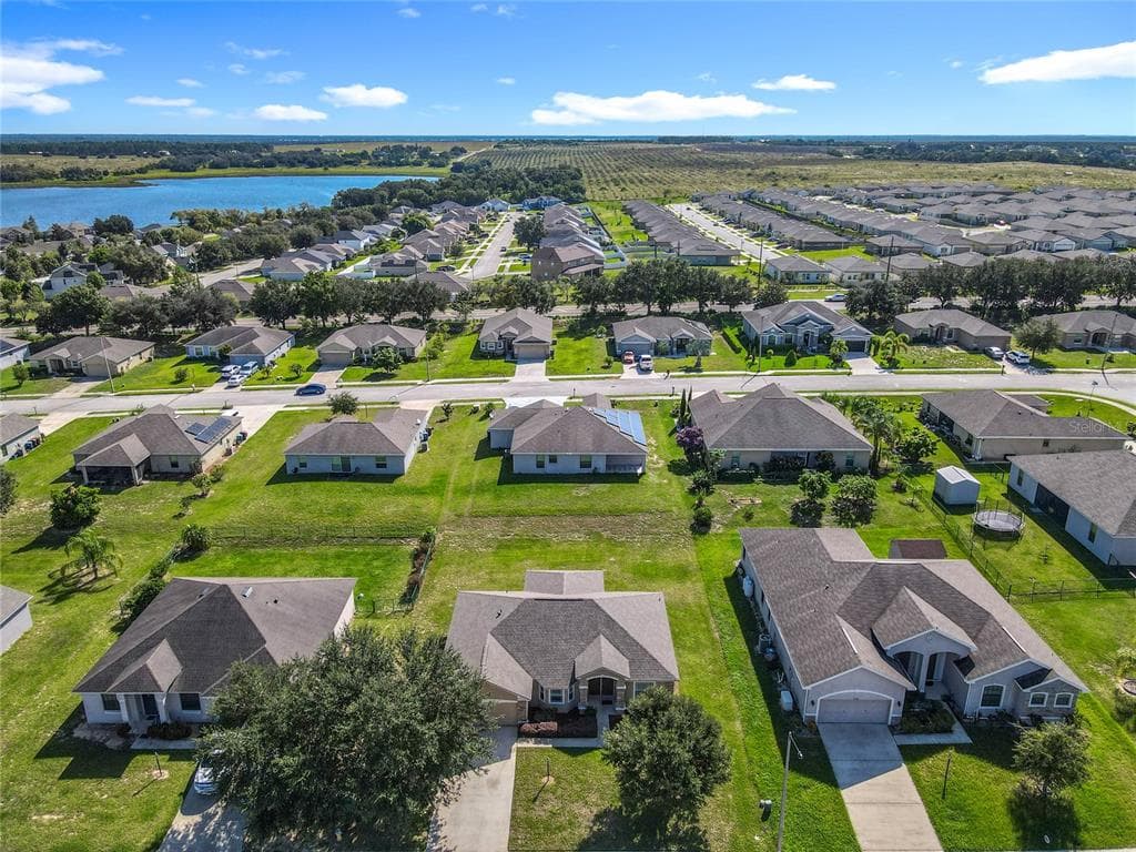 4240 DINNER LAKE STREET LAKE WALES, FL 33859