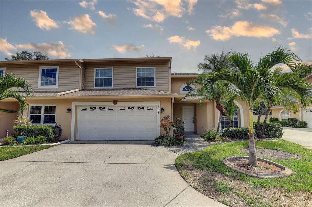 8990 ANTIGUA DRIVE SEMINOLE, FL 33777