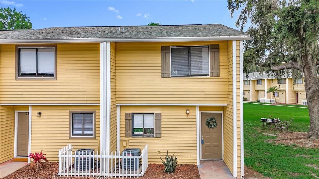 22706 GAGE LOOP UNIT 31 LAND O LAKES, FL 34639