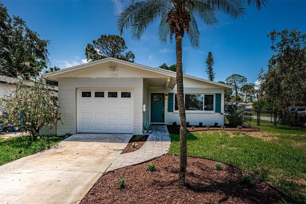 1700 SHORE ACRES BOULEVARD NE ST PETERSBURG, FL 33703