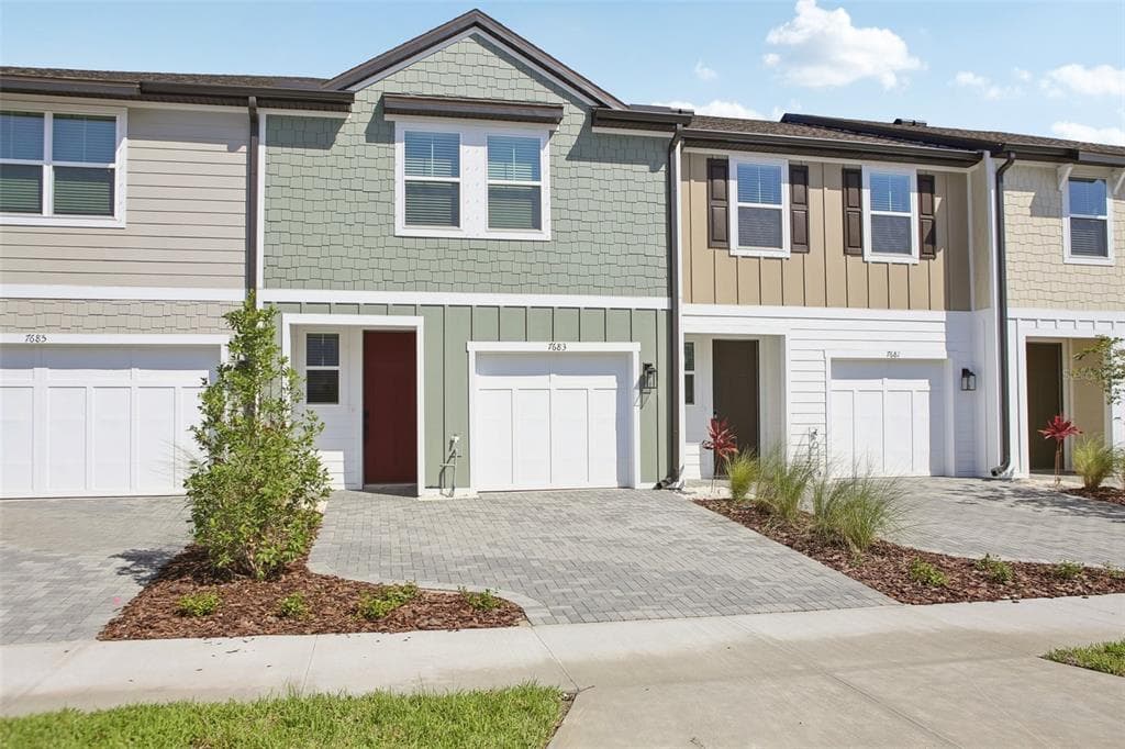7683 DEER VALLEY CIRCLE TAMPA, FL 33635
