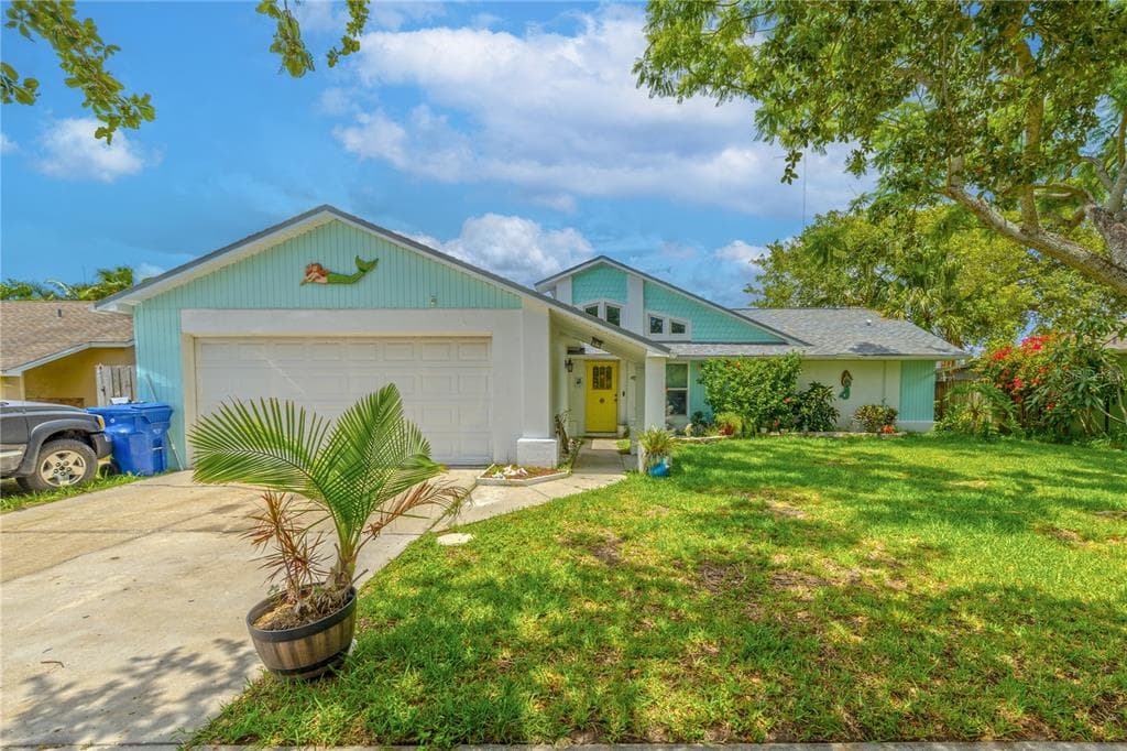 2533 BLOSSOM LAKE DRIVE HOLIDAY, FL 34691