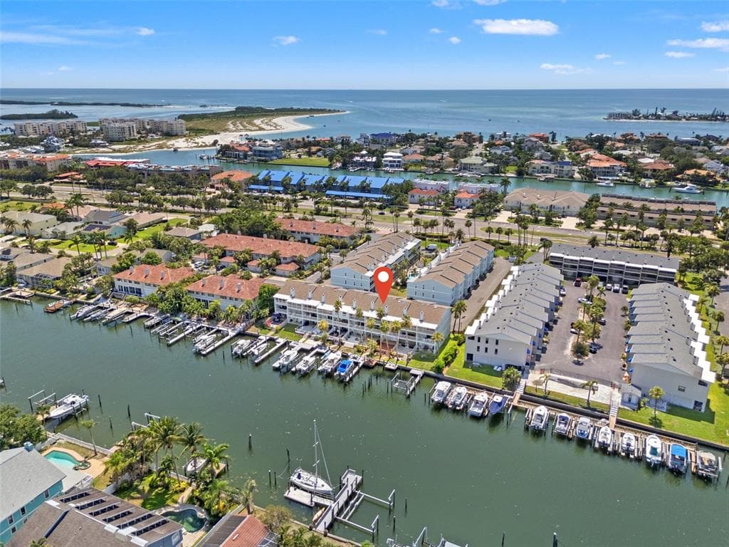 751 PINELLAS BAYWAY S UNIT 104 ST PETERSBURG, FL 33715