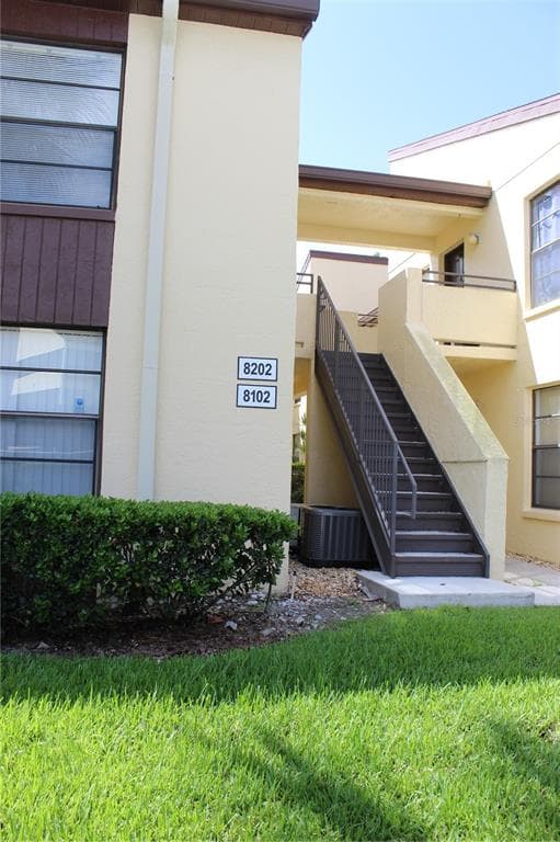 13608 S VILLAGE DRIVE UNIT 8202 TAMPA, FL 33618