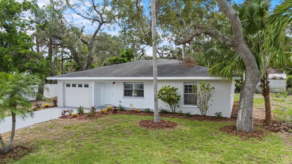 1826 2ND AVENUE E BRADENTON, FL 34208