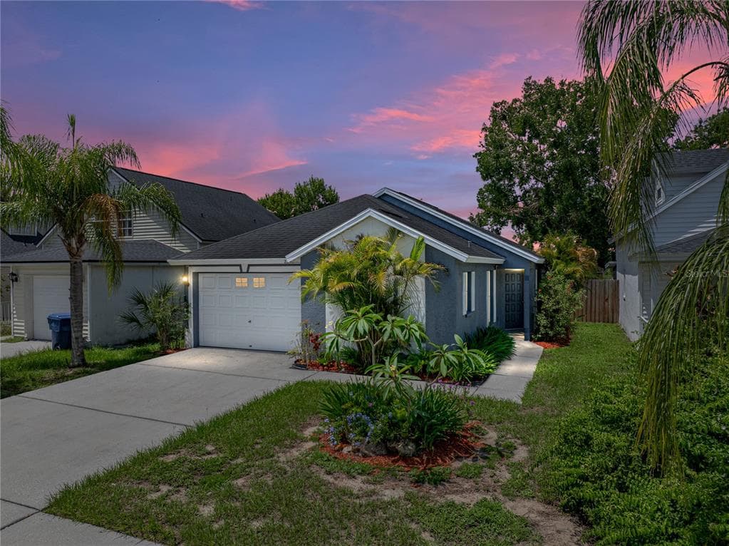 22829 SAINT THOMAS CIRCLE LUTZ, FL 33549