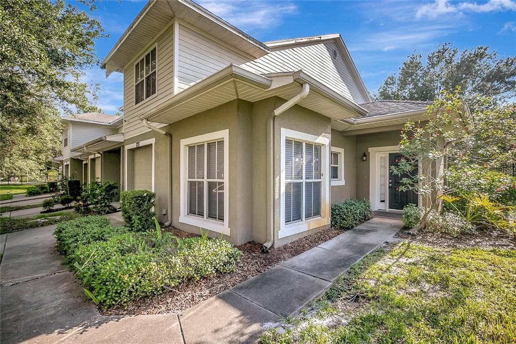 7812 TIPPERARY LN. TAMPA, FL 33610