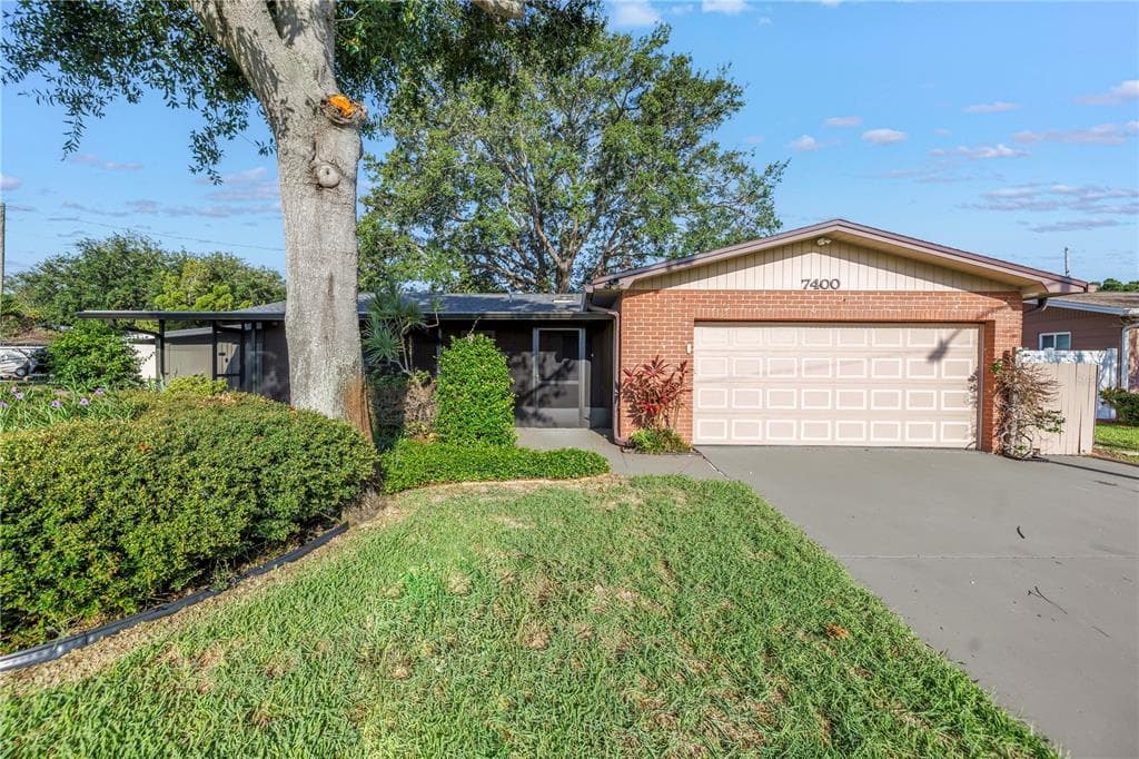 7400 LOCUST STREET NE ST PETERSBURG, FL 33702
