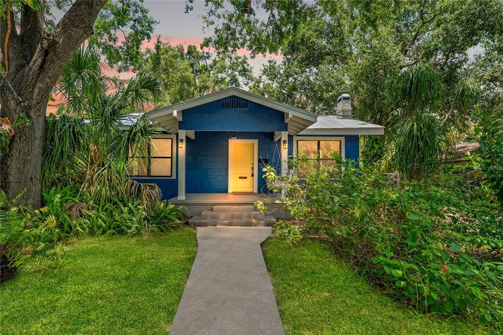 217 W POWHATAN AVENUE TAMPA, FL 33604