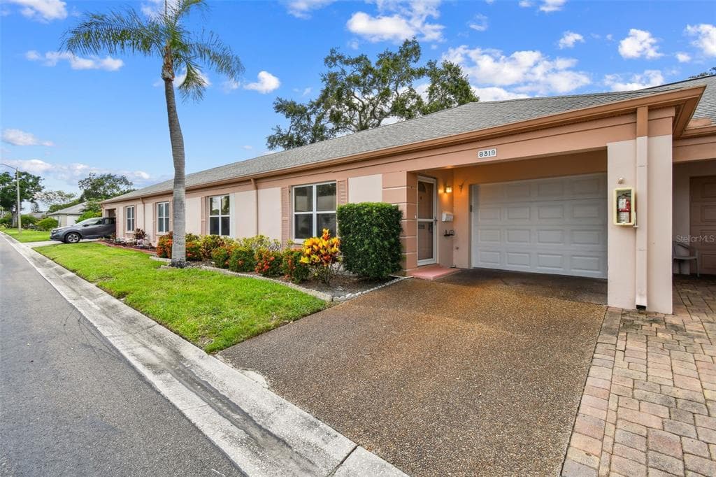 8319 ANNWOOD ROAD SEMINOLE, FL 33777