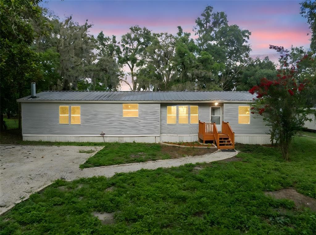 6129 BLACK DAIRY ROAD SEFFNER, FL 33584