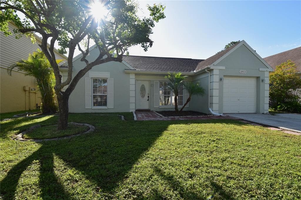 10921 BRIGHTSIDE DRIVE TAMPA, FL 33624