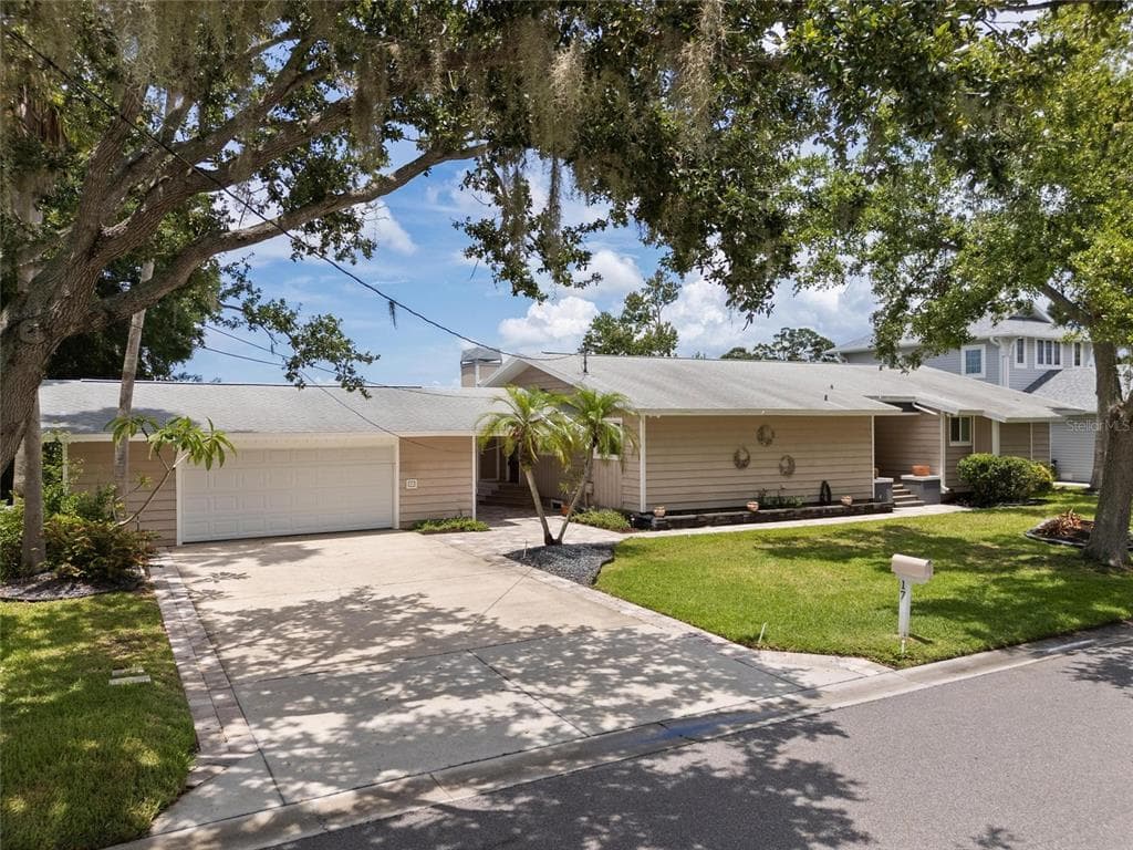 17 FRESHWATER DRIVE PALM HARBOR, FL 34684