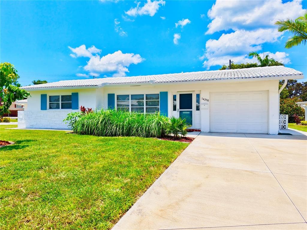14230 86TH TERRACE SEMINOLE, FL 33776