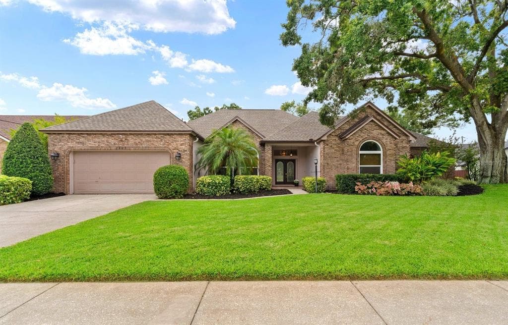 2405 NATURES COURT VALRICO, FL 33596