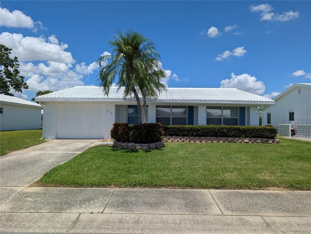 9218 40TH WAY N PINELLAS PARK, FL 33782