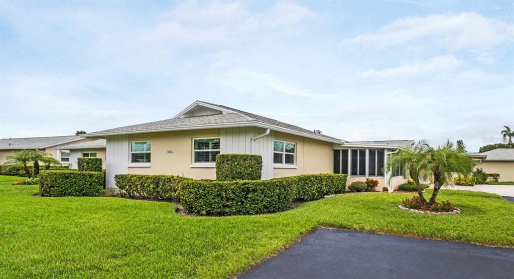 2814 HIGHLANDS BOULEVARD UNIT B PALM HARBOR, FL 34684