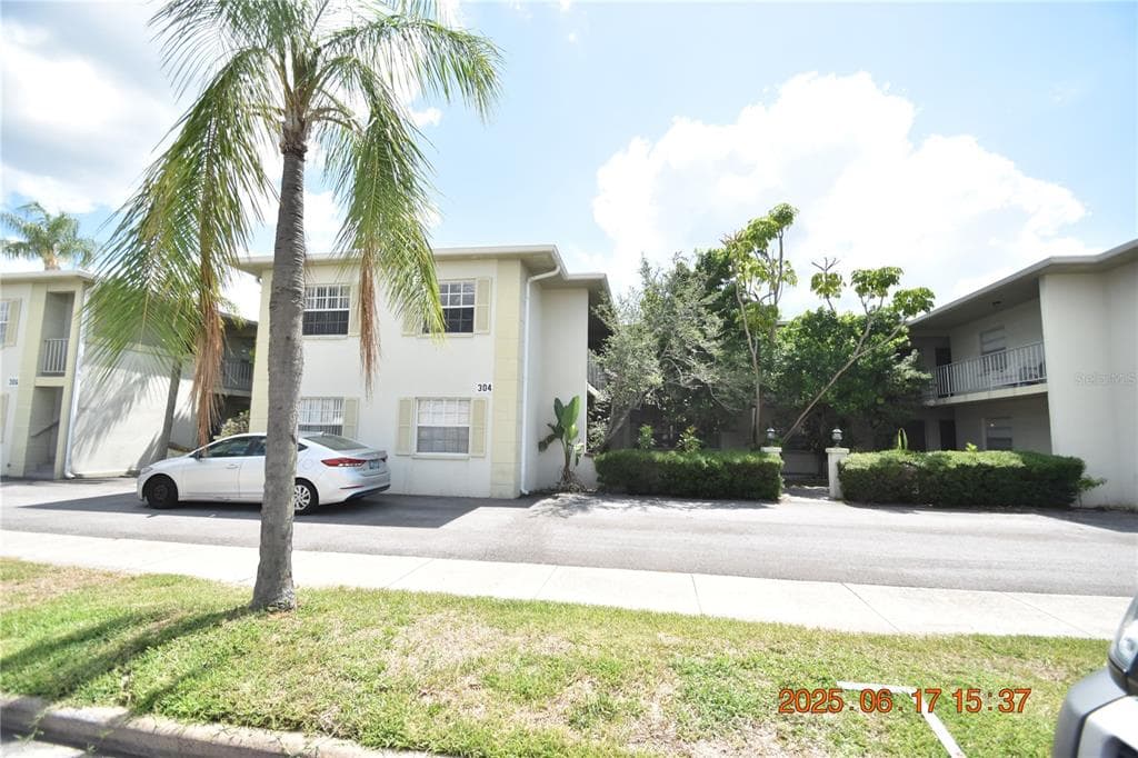 302 DANUBE AVENUE UNIT 9 TAMPA, FL 33606