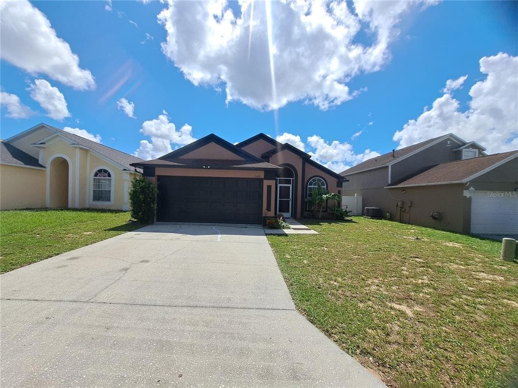 506 NICHOLSON DRIVE DAVENPORT, FL 33837