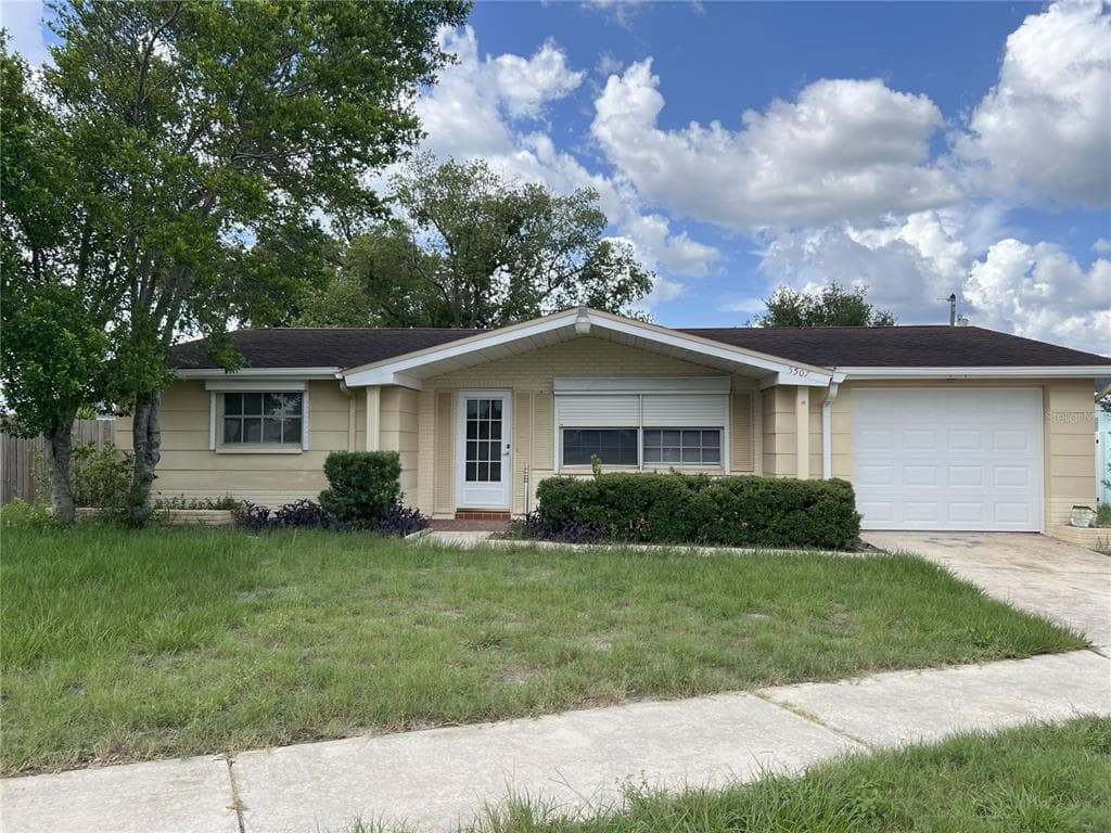 5507 CASINO DRIVE HOLIDAY, FL 34690
