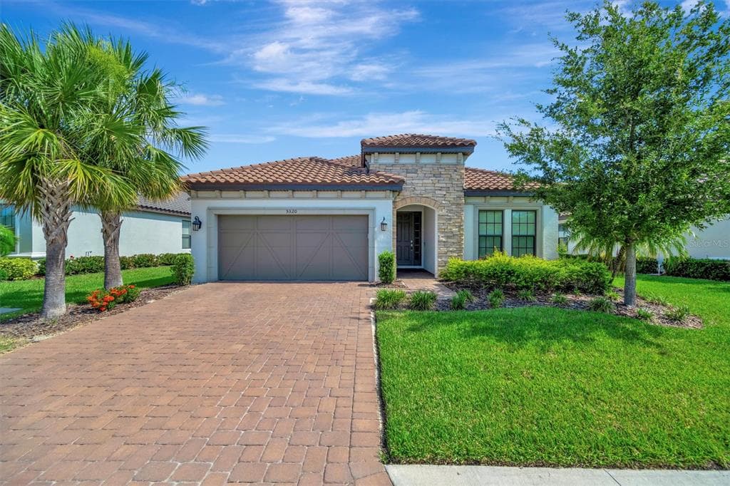 5320 MOREY FARMS LOOP PALMETTO, FL 34221