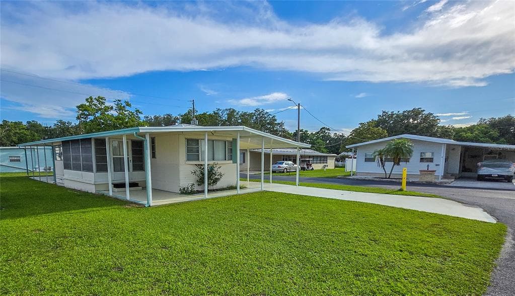 37016 8TH AVENUE ZEPHYRHILLS, FL 33542
