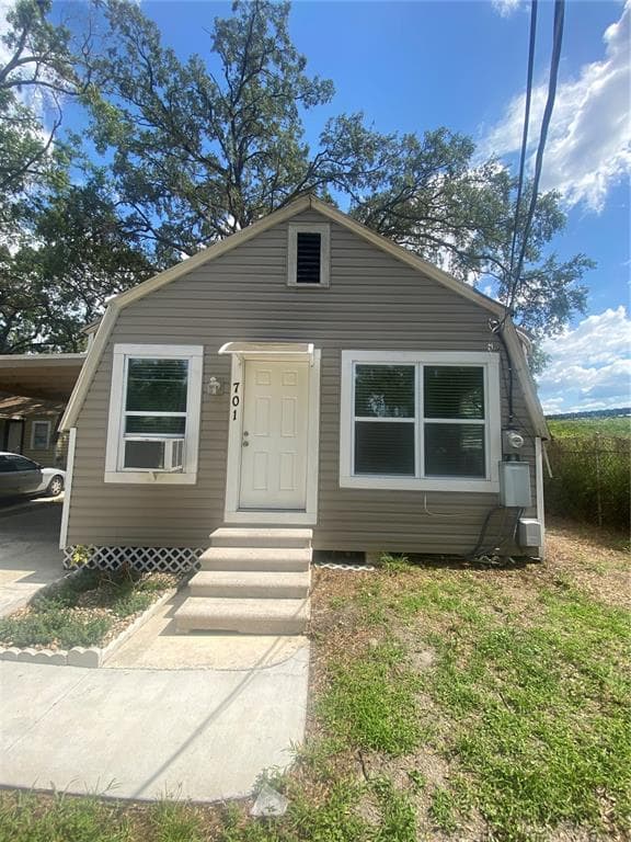 701 E HANLON STREET TAMPA, FL 33604