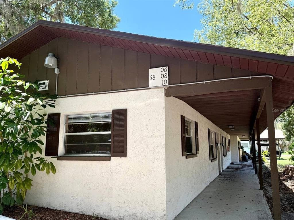 5810 MONTANA AVENUE NEW PORT RICHEY, FL 34652