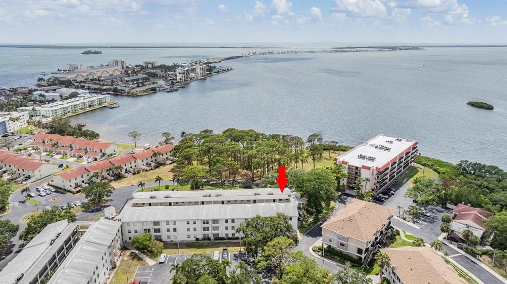 2700 BAYSHORE BOULEVARD UNIT 6210 DUNEDIN, FL 34698