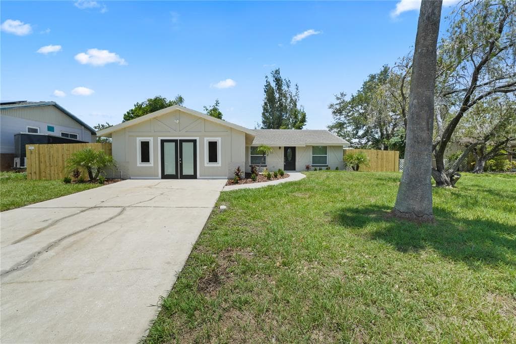 561 GOLF AND SEA BOULEVARD APOLLO BEACH, FL 33572