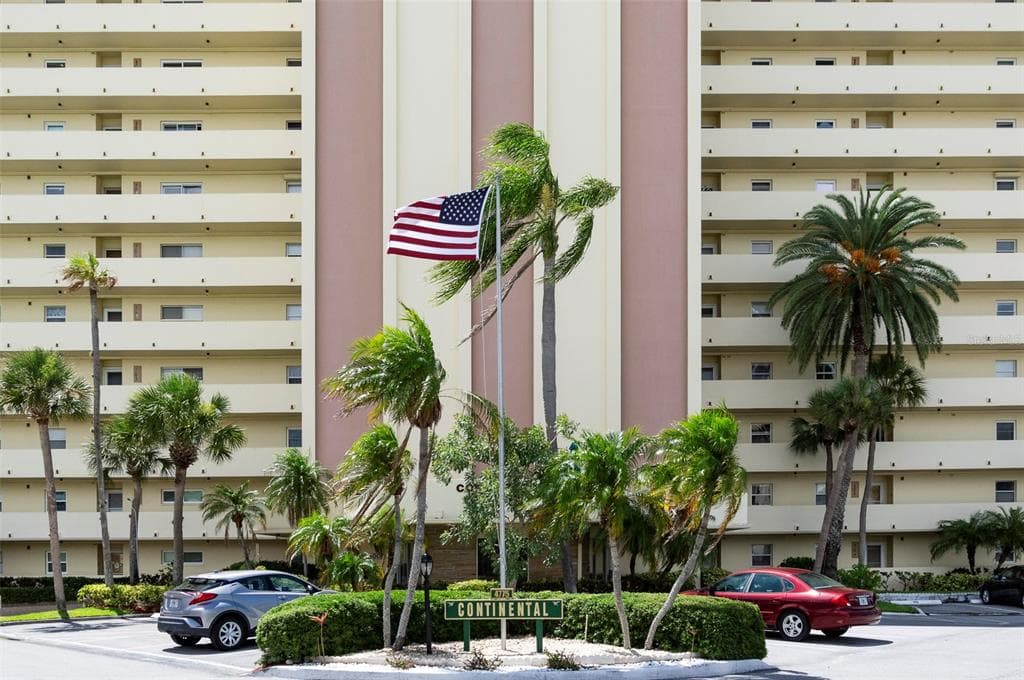 4775 COVE CIRCLE UNIT 803 ST PETERSBURG, FL 33708