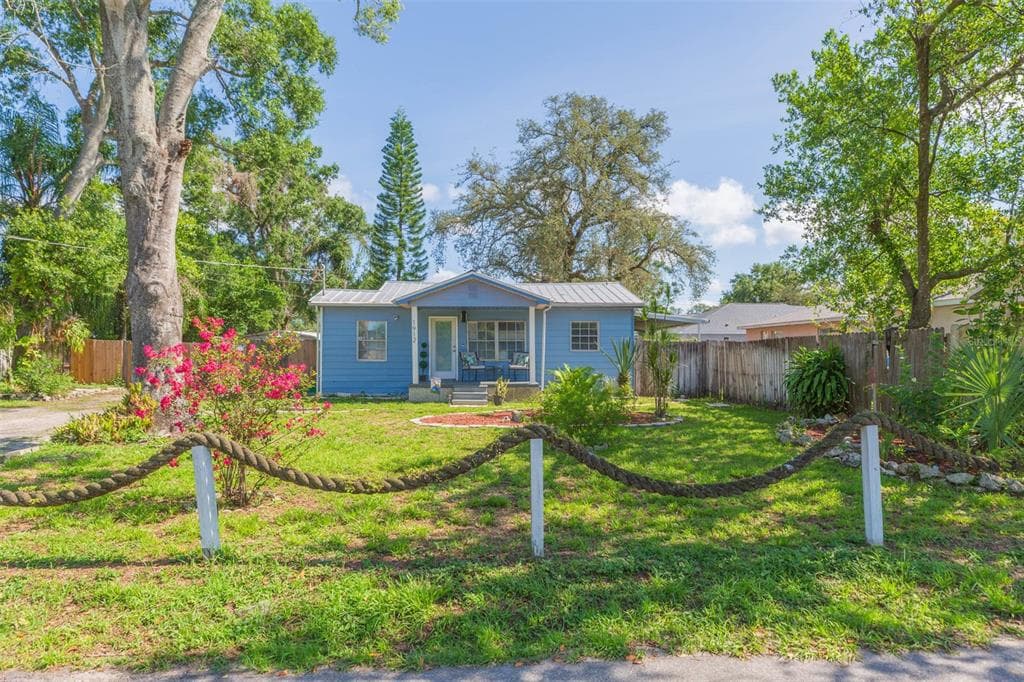 1912 E 97TH AVENUE TAMPA, FL 33612