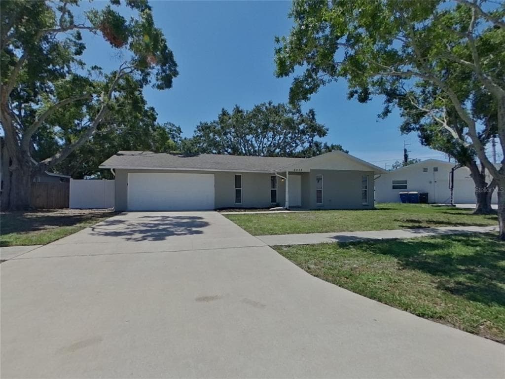 2205 HEMERICK PLACE CLEARWATER, FL 33765