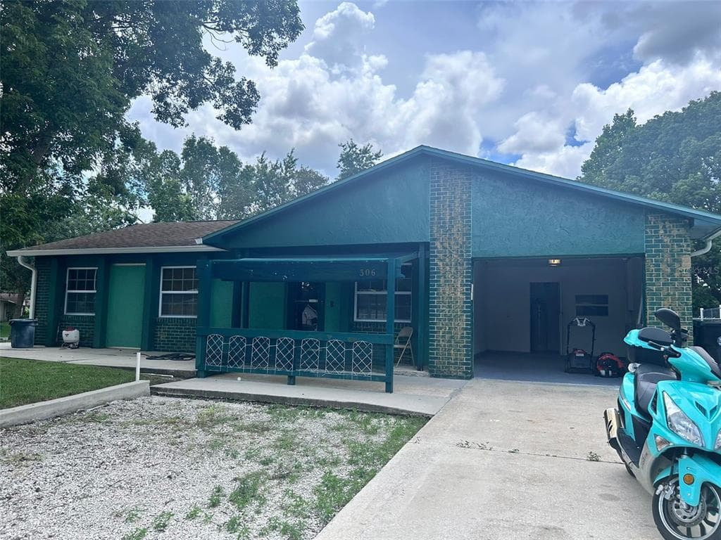306 SEASONS COURT APOPKA, FL 32712