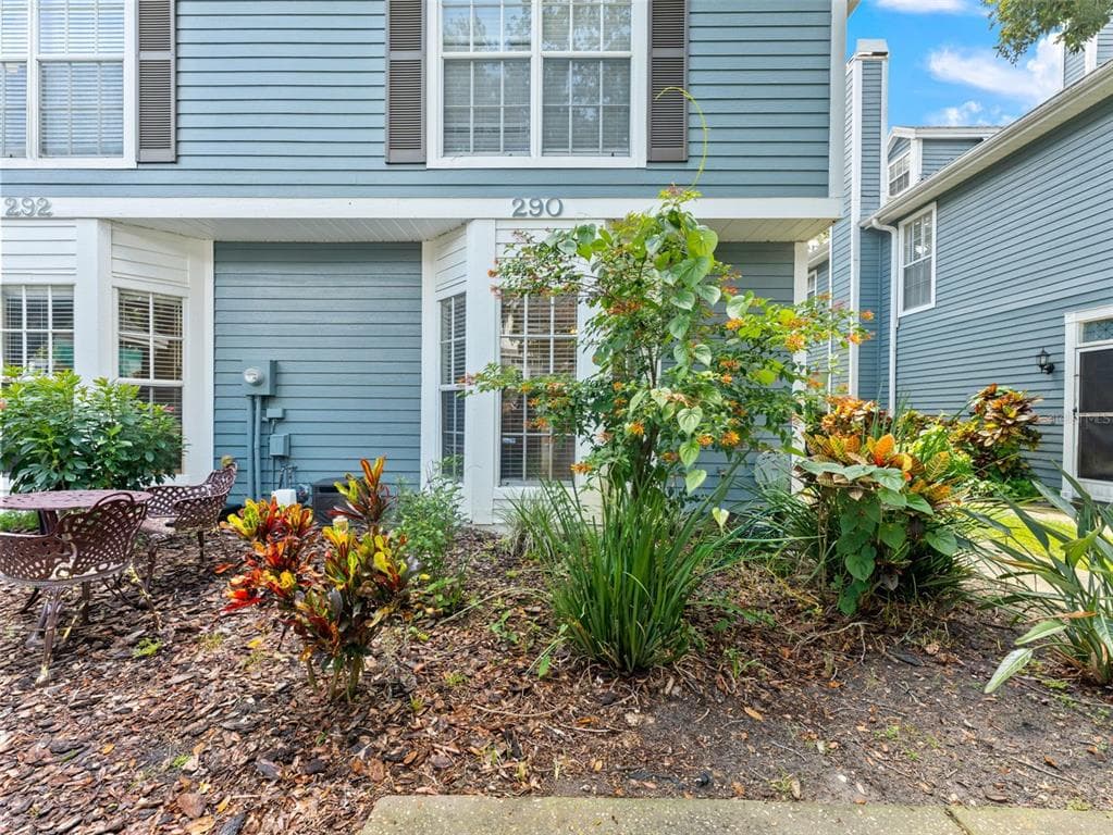 290 WINCHESTER WAY PALM HARBOR, FL 34684